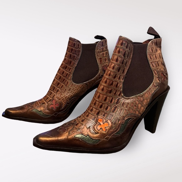 Donald J Pliner ‘Visit’ Women’s Croc Ankle Boots 7.5 - Picture 2 of 4